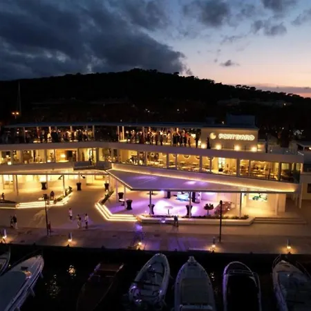 A&a Brothers Boutique -marina Port D'aro- Apartment *